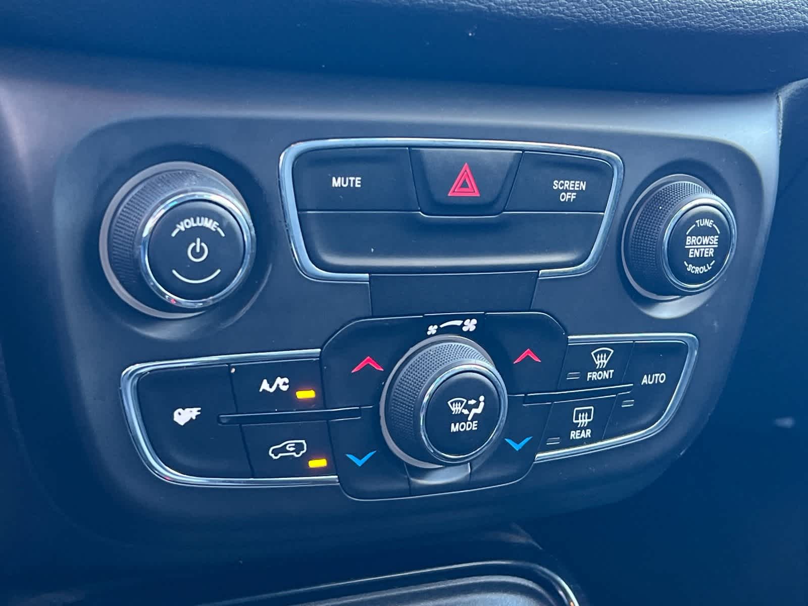 Thumbnail: 2019 Jeep Compass - 20