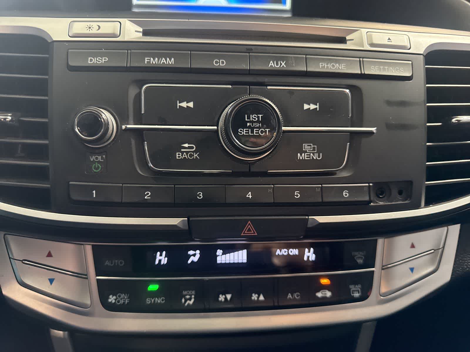 Thumbnail: 2015 Honda Accord - 24