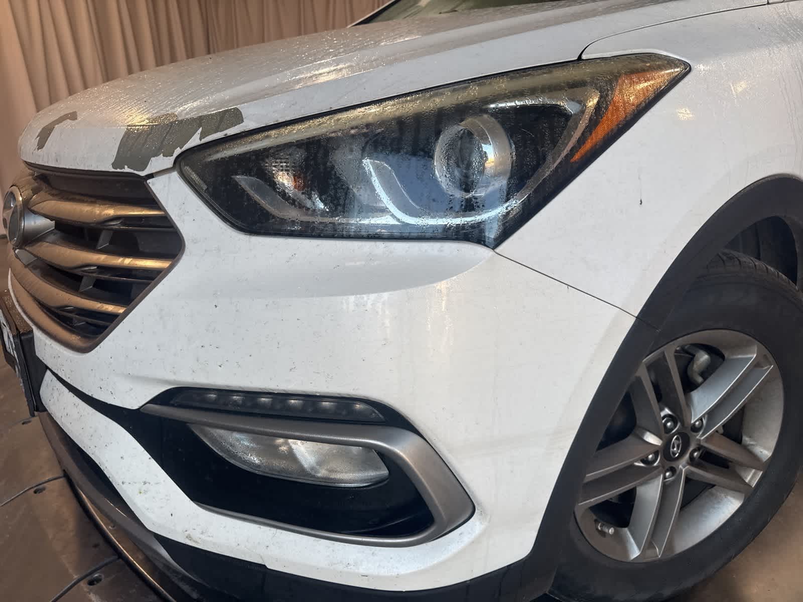 Thumbnail: 2017 Hyundai Santa Fe - 9