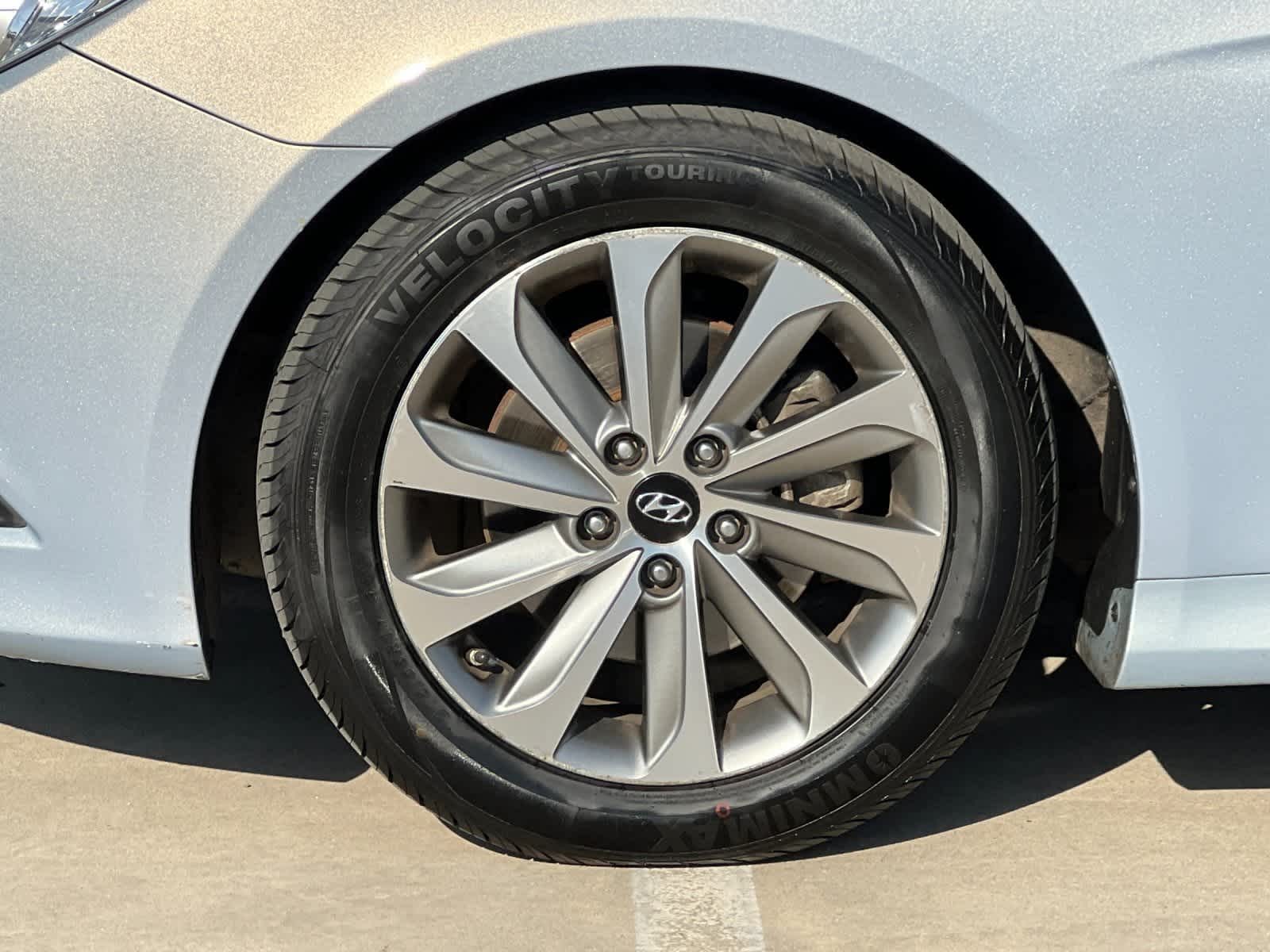 Thumbnail: 2014 Hyundai Sonata - 26