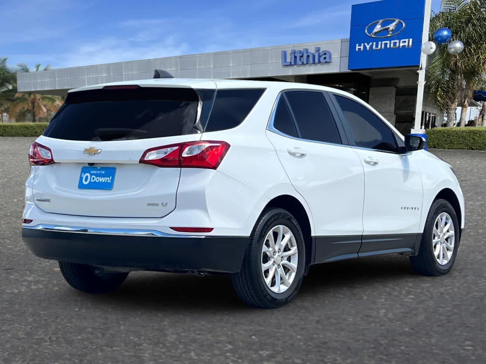 2021 Chevrolet Equinox LT w/1LT photo 2