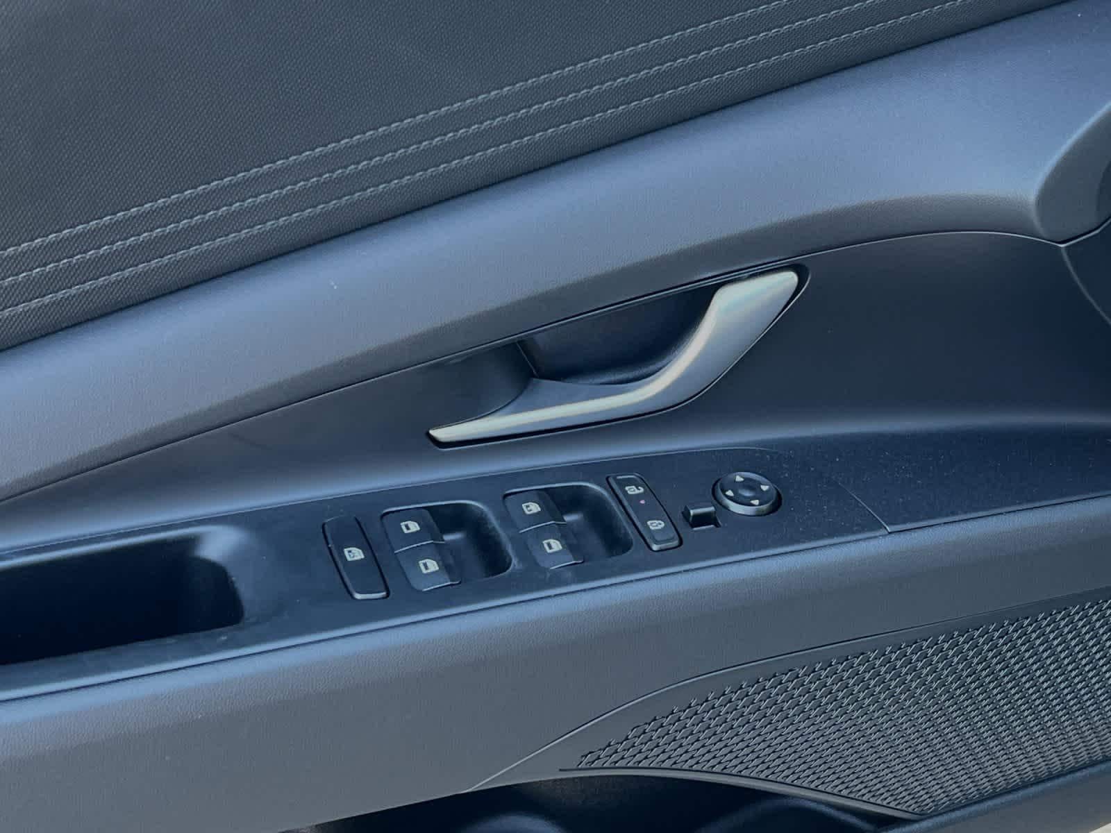 Thumbnail: 2025 Hyundai Elantra - 13