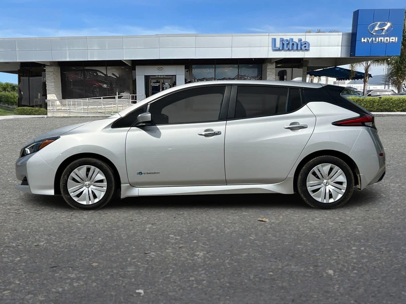 Thumbnail: 2018 Nissan Leaf - 5