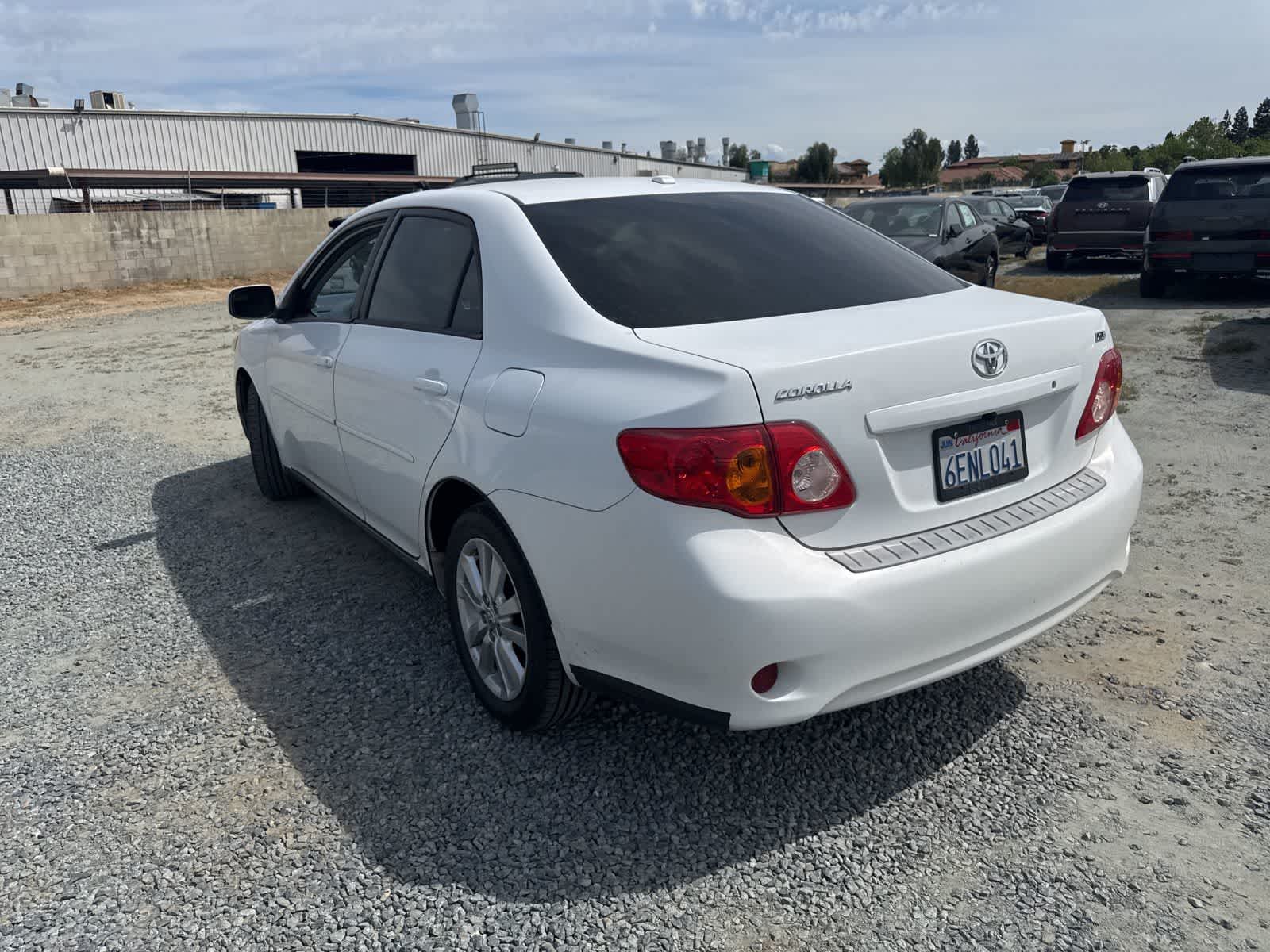 2009 Toyota Corolla XLE photo 6