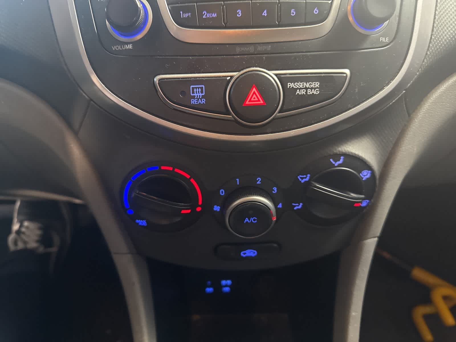 Thumbnail: 2015 Hyundai Accent - 23