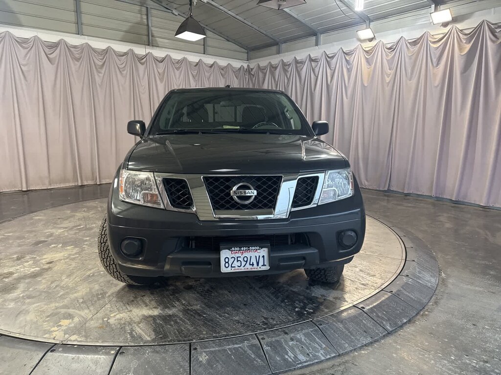 Used 2015 Nissan Frontier SV Truck Crew Cab