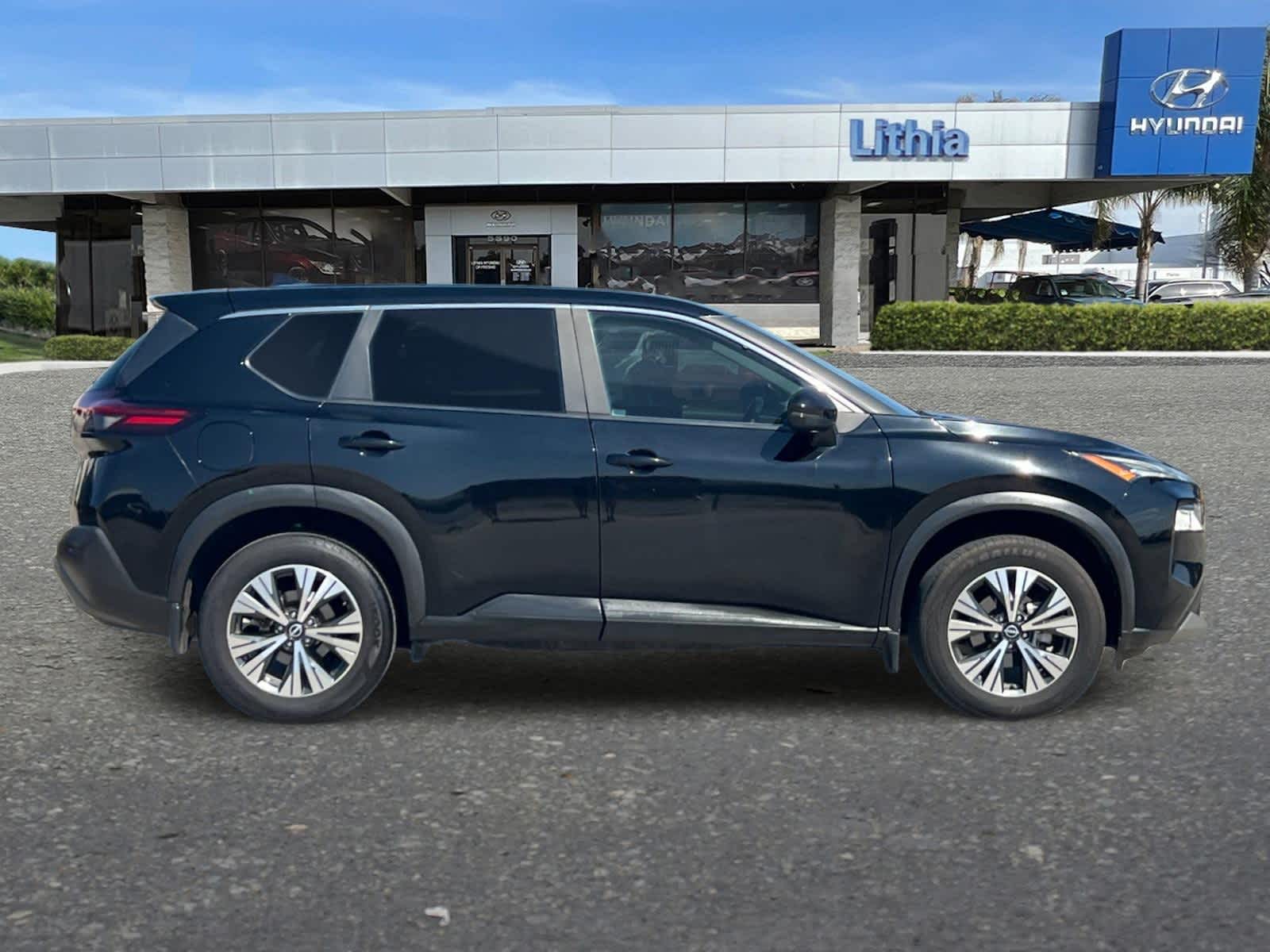 Thumbnail: 2023 Nissan Rogue - 8