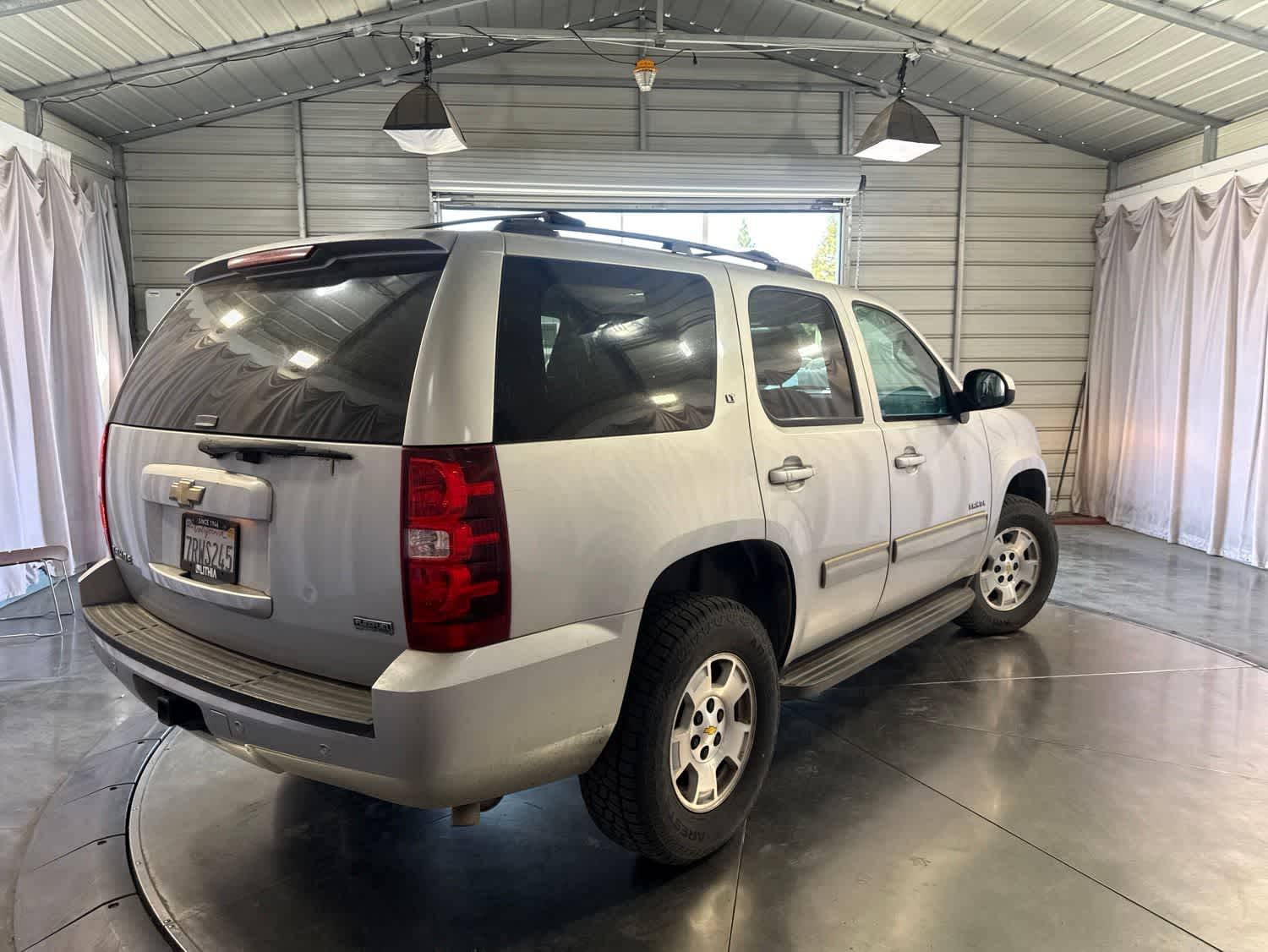 Thumbnail: 2011 Chevrolet Tahoe - 4