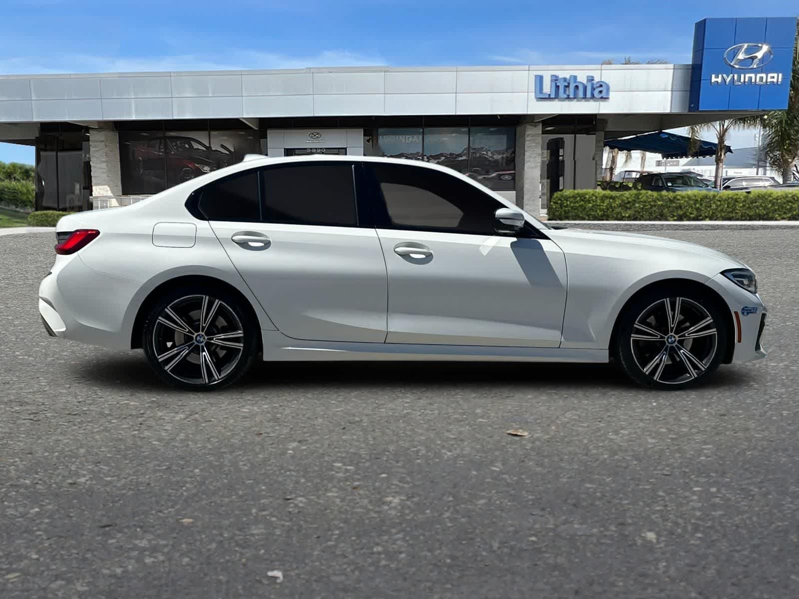 Thumbnail: 2021 BMW 3 Series - 9