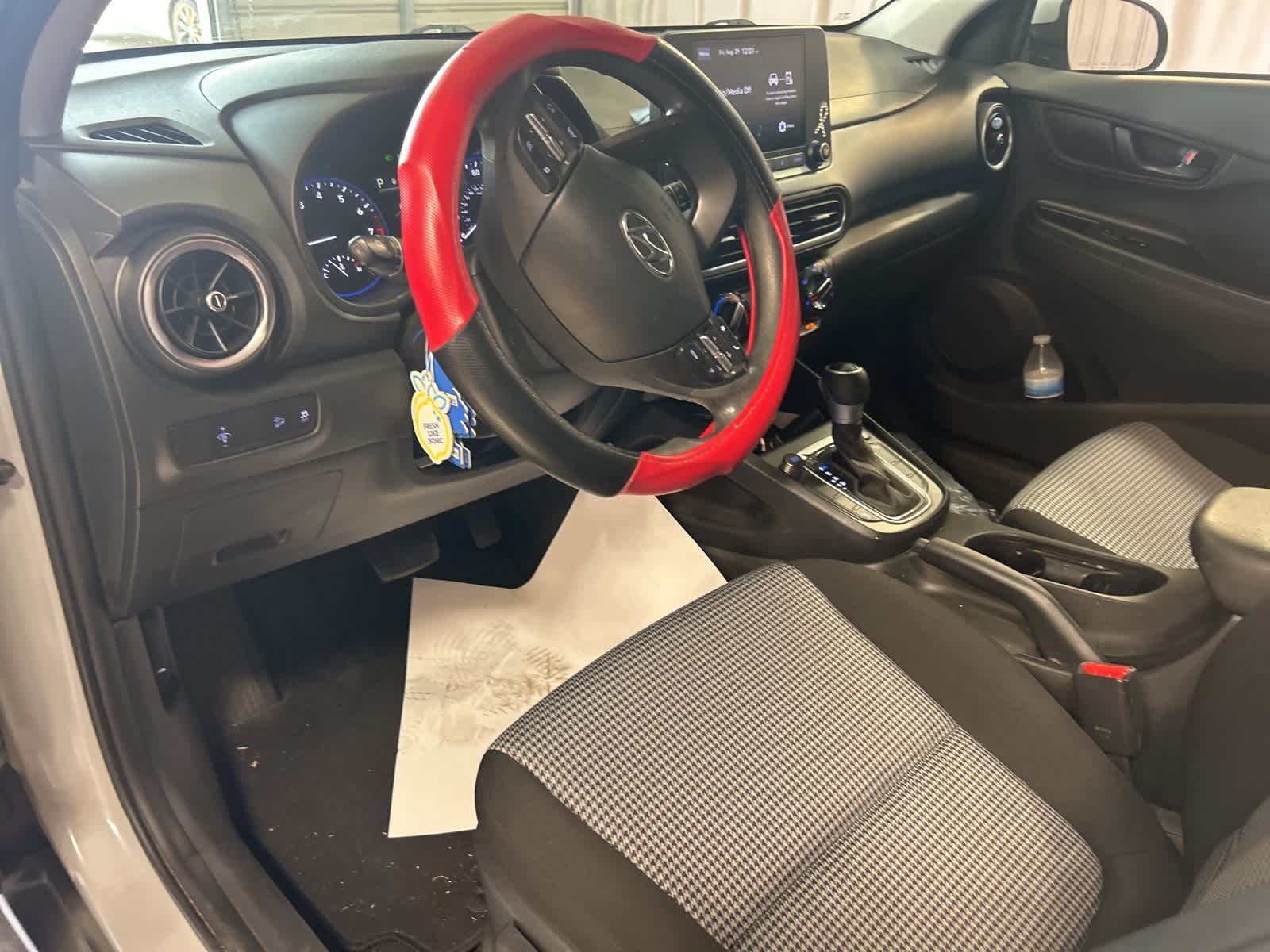 Thumbnail: 2022 Hyundai Kona - 24