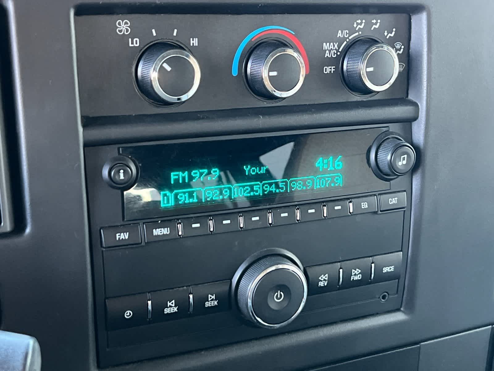 Thumbnail: 2017 Chevrolet Express - 20