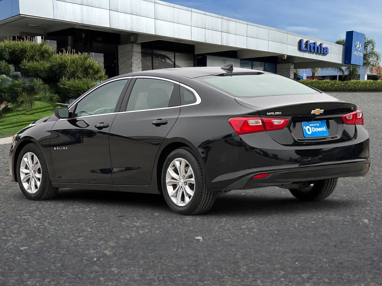 Thumbnail: 2023 Chevrolet Malibu - 6