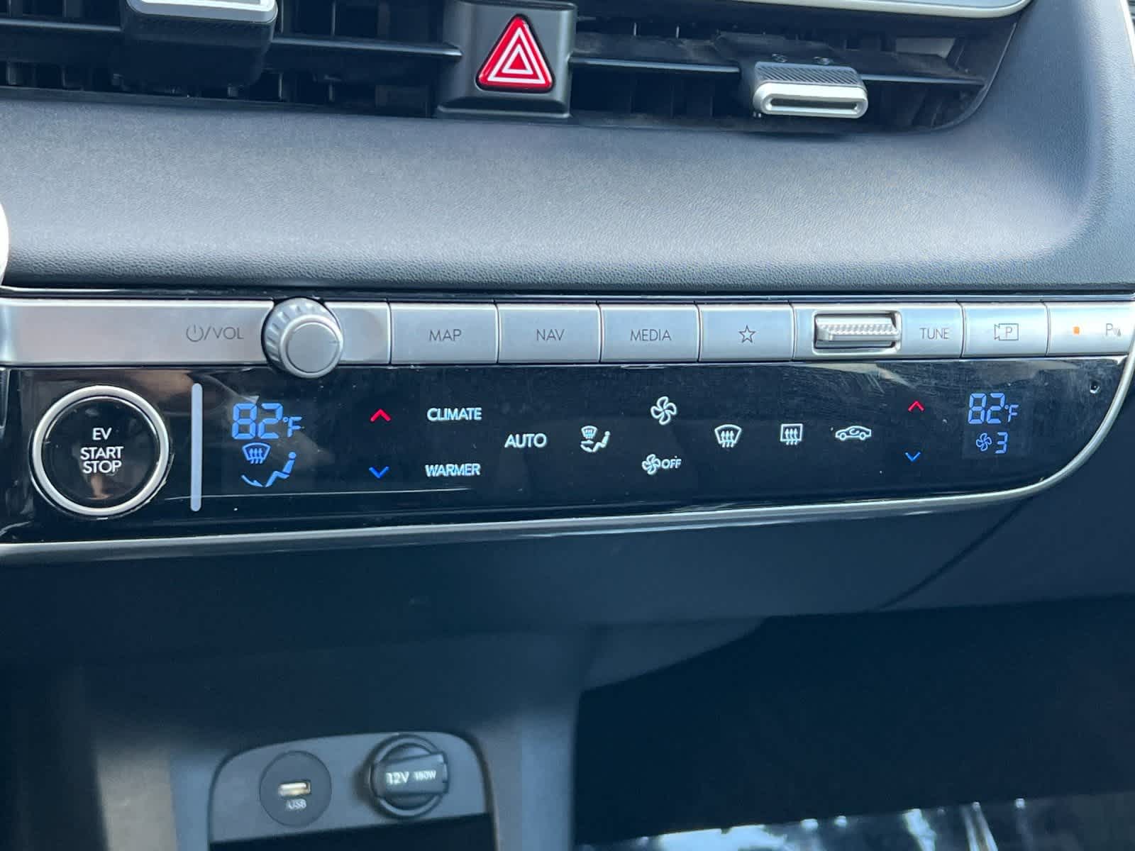 Thumbnail: 2023 Hyundai Ioniq 5 - 21