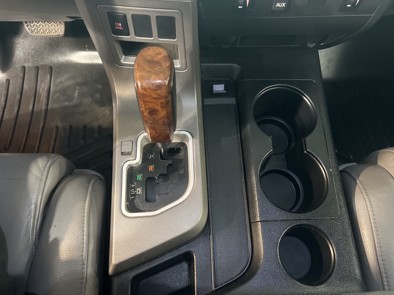 Thumbnail: 2011 Toyota Tundra - 28