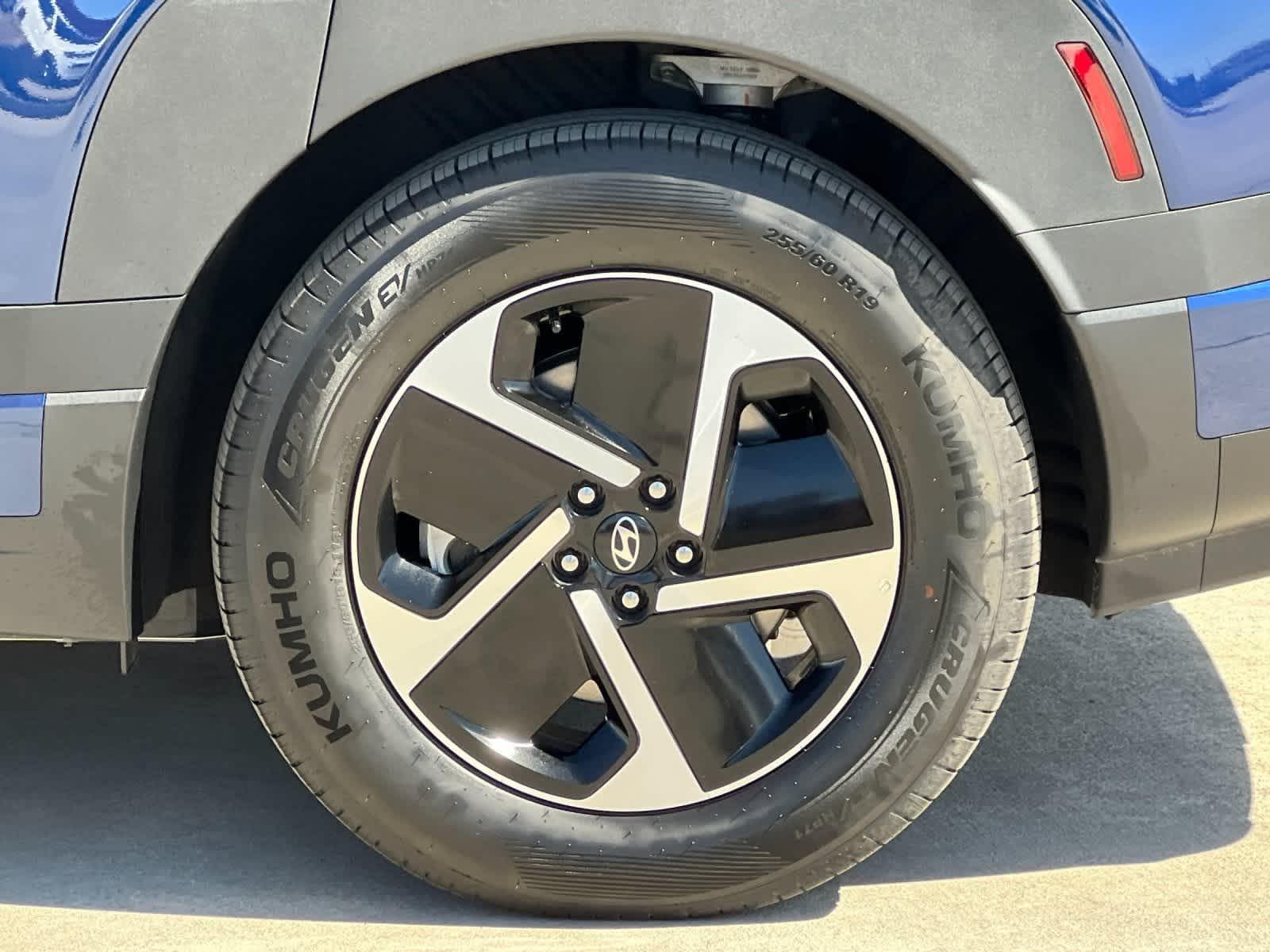 Thumbnail: 2026 Hyundai Ioniq - 25