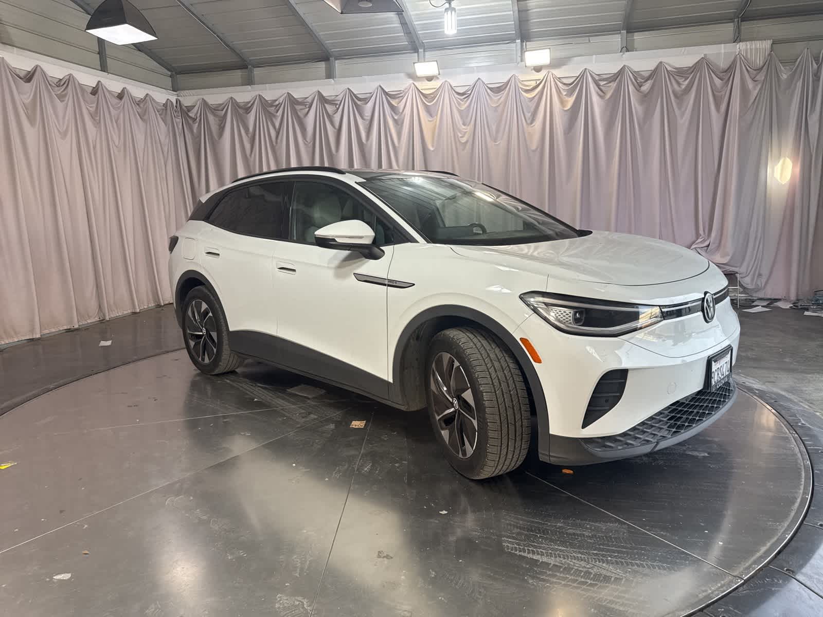 Used 2022 Volkswagen ID.4 PRO S with VIN WVGTMPE25NP040685 for sale in Fresno, CA