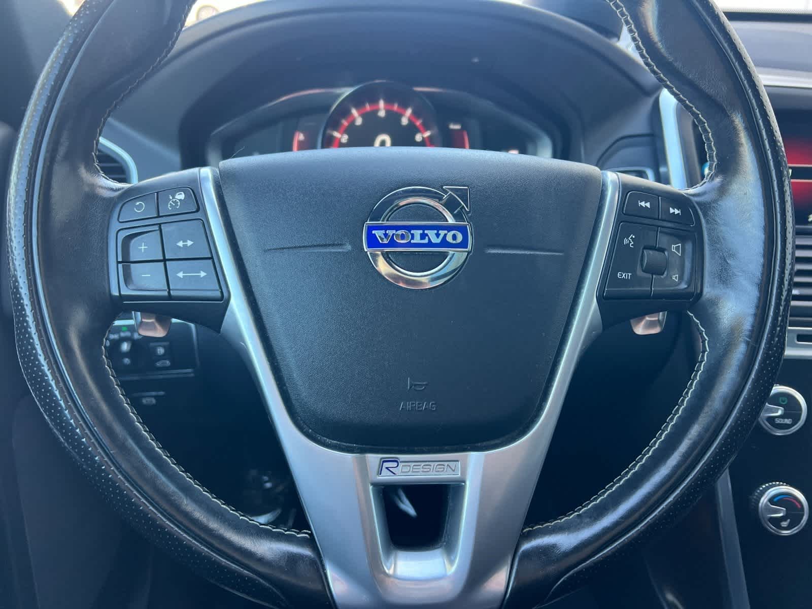 Thumbnail: 2017 Volvo XC60 - 25