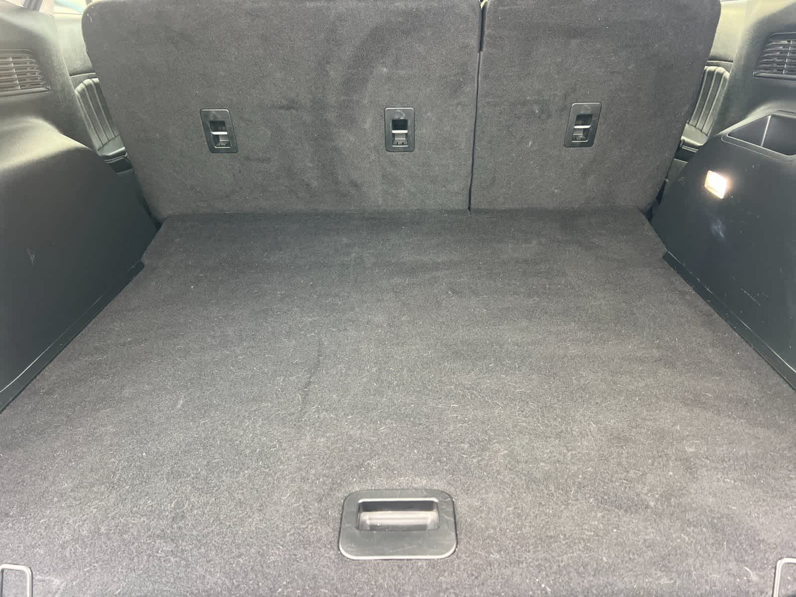 Thumbnail: 2018 Ford Edge - 15