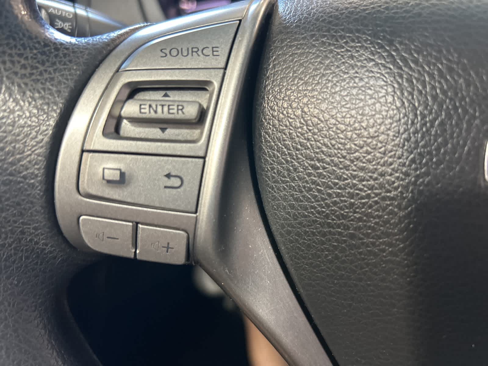 2014 Nissan Altima S 26