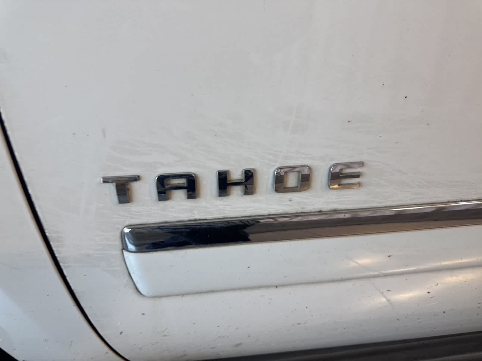 2010 Chevrolet Tahoe LTZ photo 3