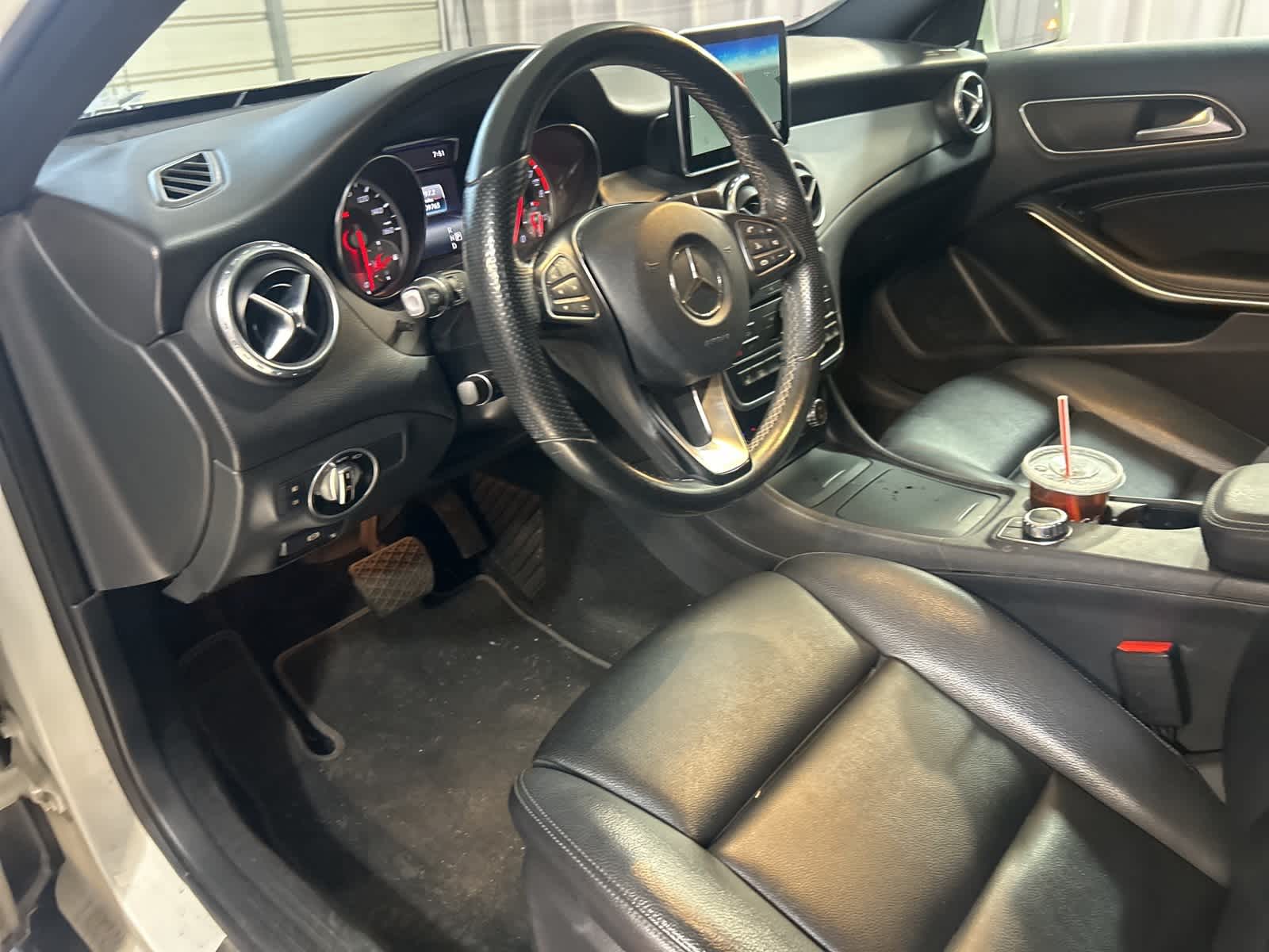 Thumbnail: 2016 Mercedes-Benz GLA - 24