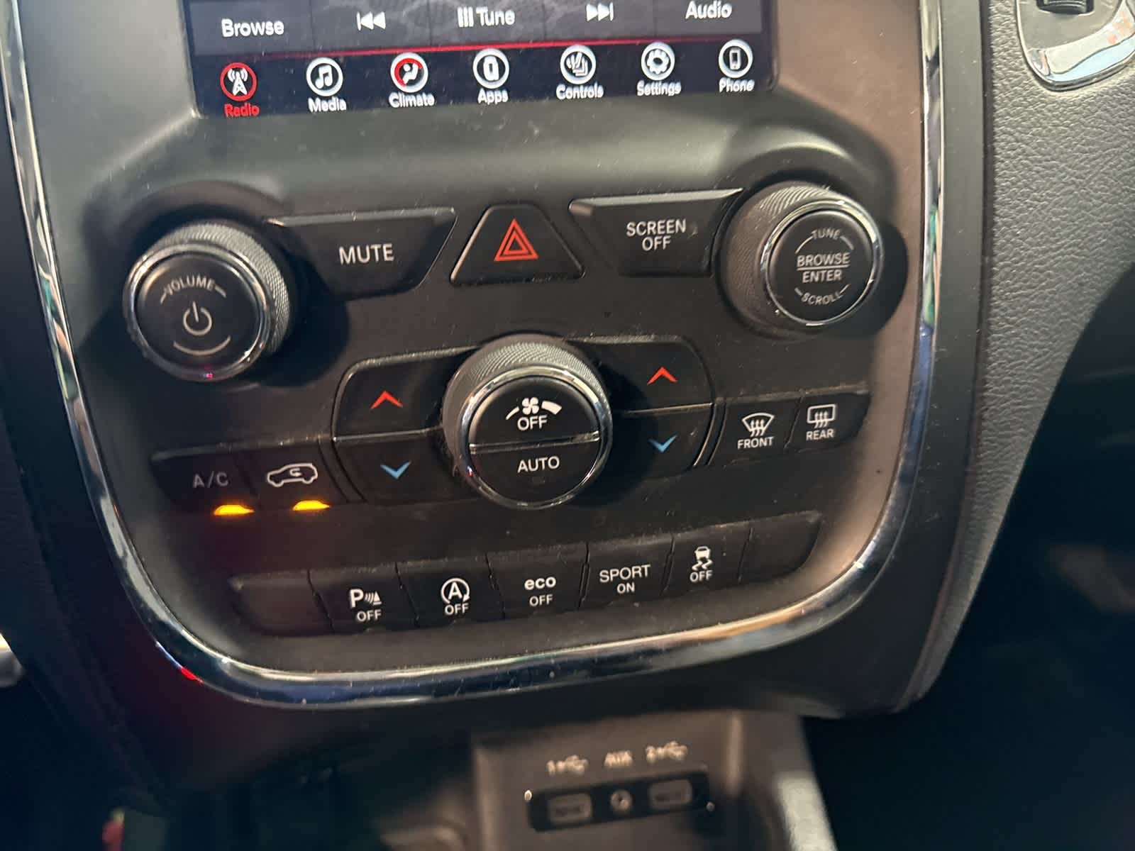 Thumbnail: 2018 Dodge Durango - 25