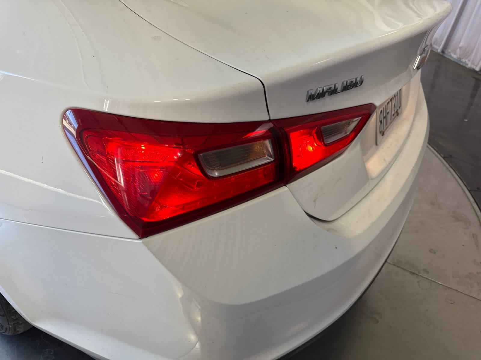 Thumbnail: 2018 Chevrolet Malibu - 11