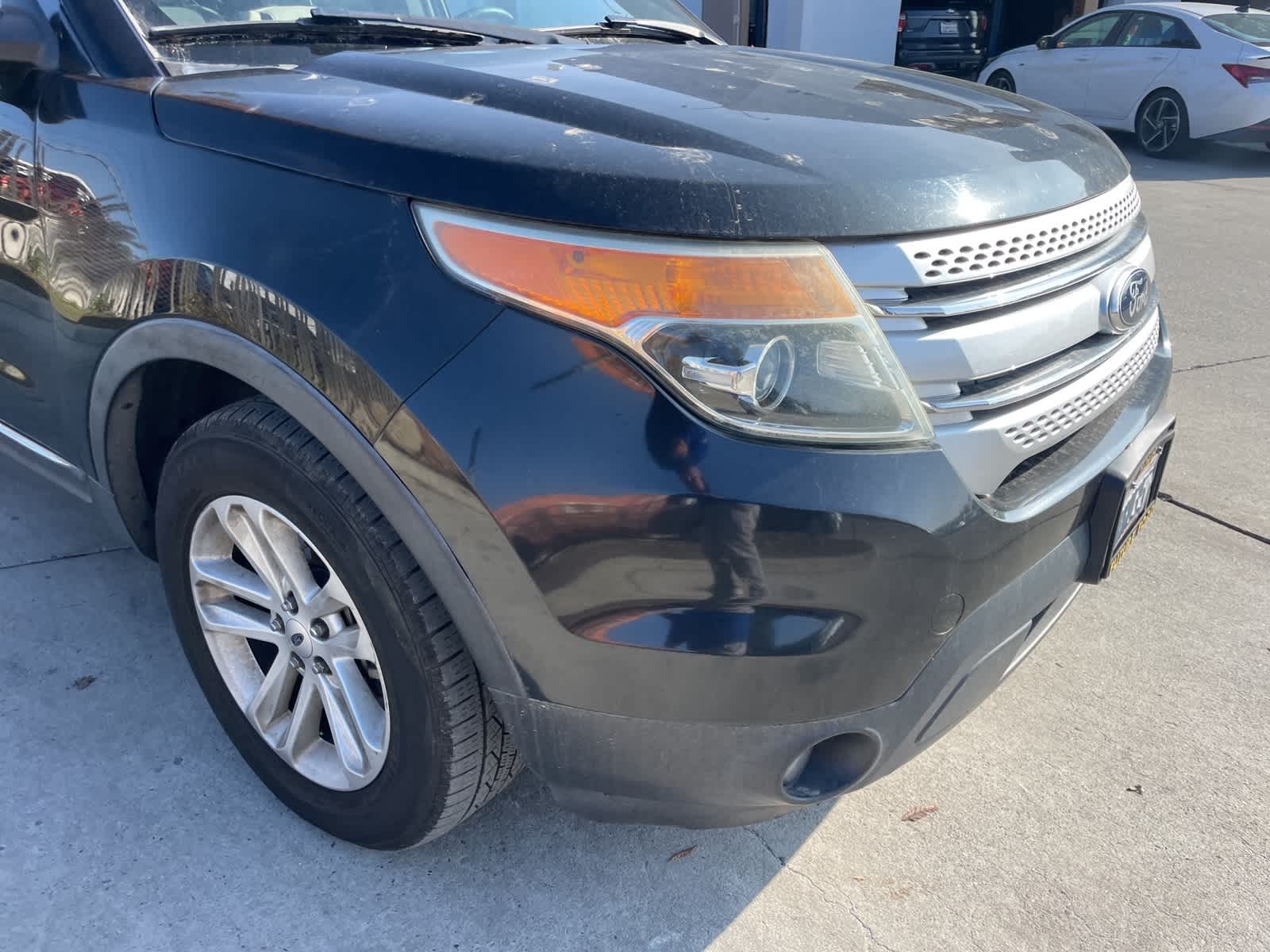 Thumbnail: 2013 Ford Explorer - 12