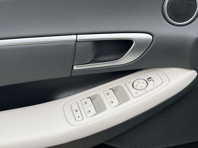 Thumbnail: 2025 Hyundai Sonata - 11