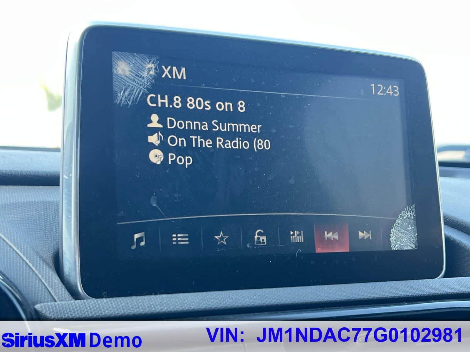 Thumbnail: 2016 Mazda MX-5 Miata - 28