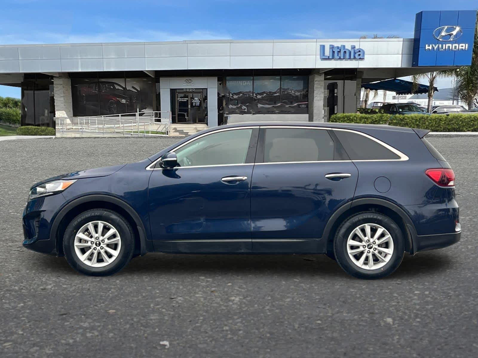 Thumbnail: 2019 Kia Sorento - 5