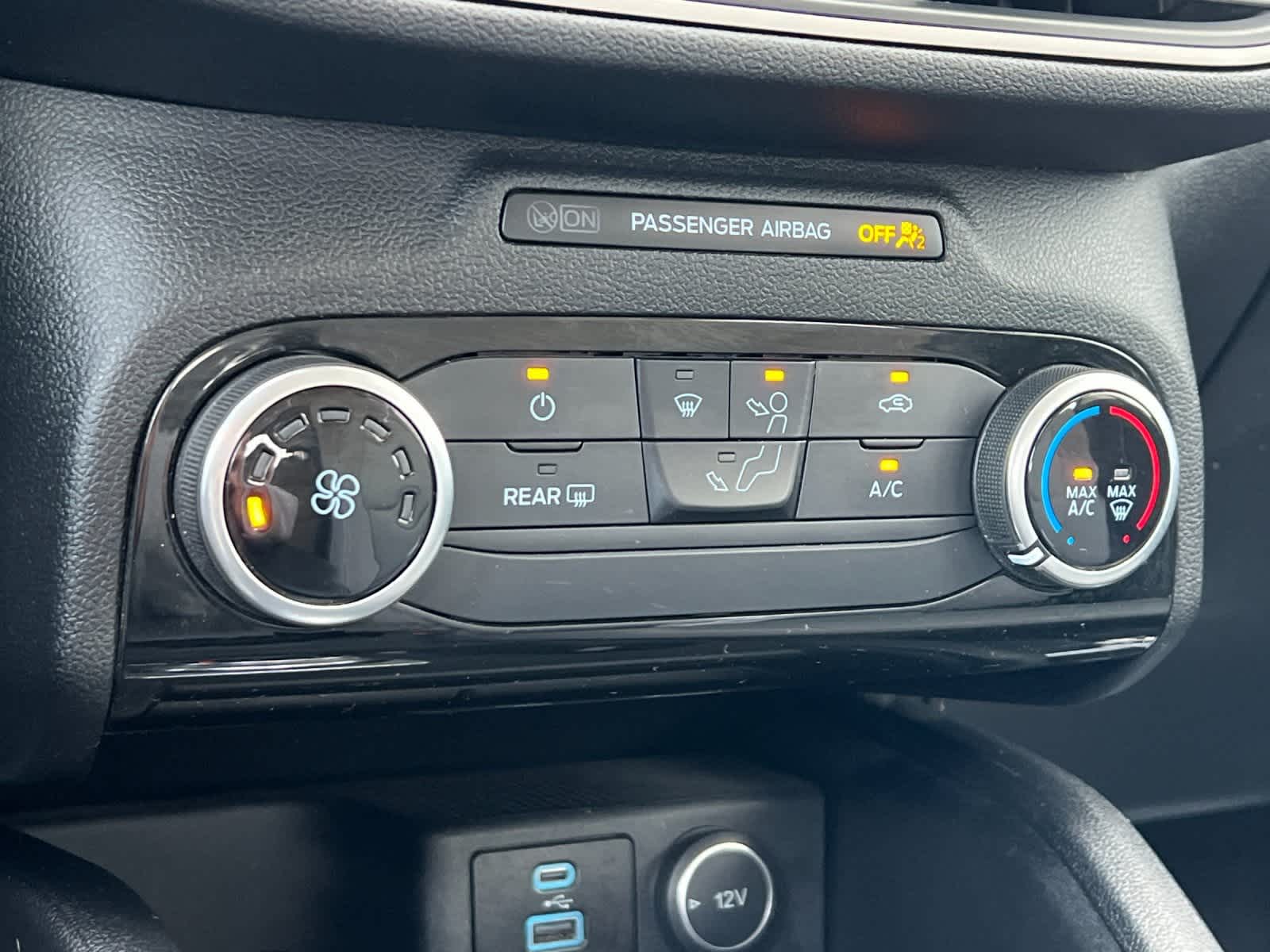 Thumbnail: 2021 Ford Escape - 21