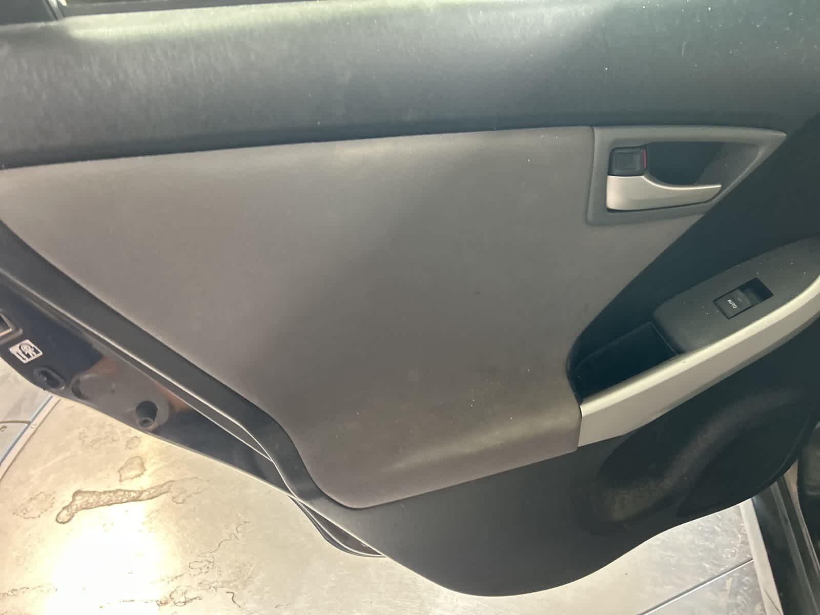 Thumbnail: 2013 Toyota Prius - 19