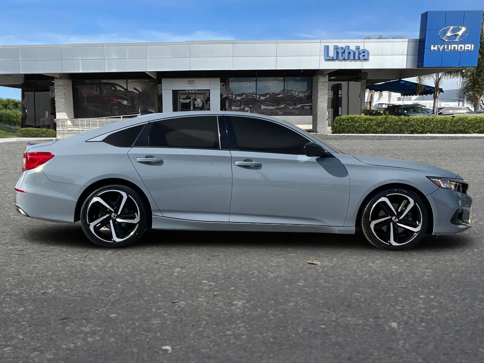 Thumbnail: 2022 Honda Accord - 9