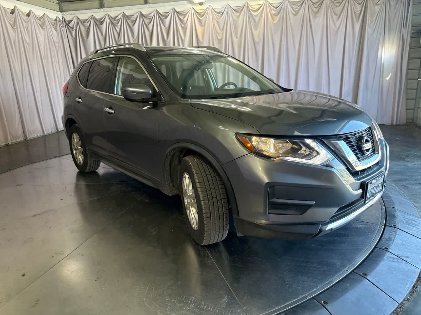 Thumbnail: 2017 Nissan Rogue - 2