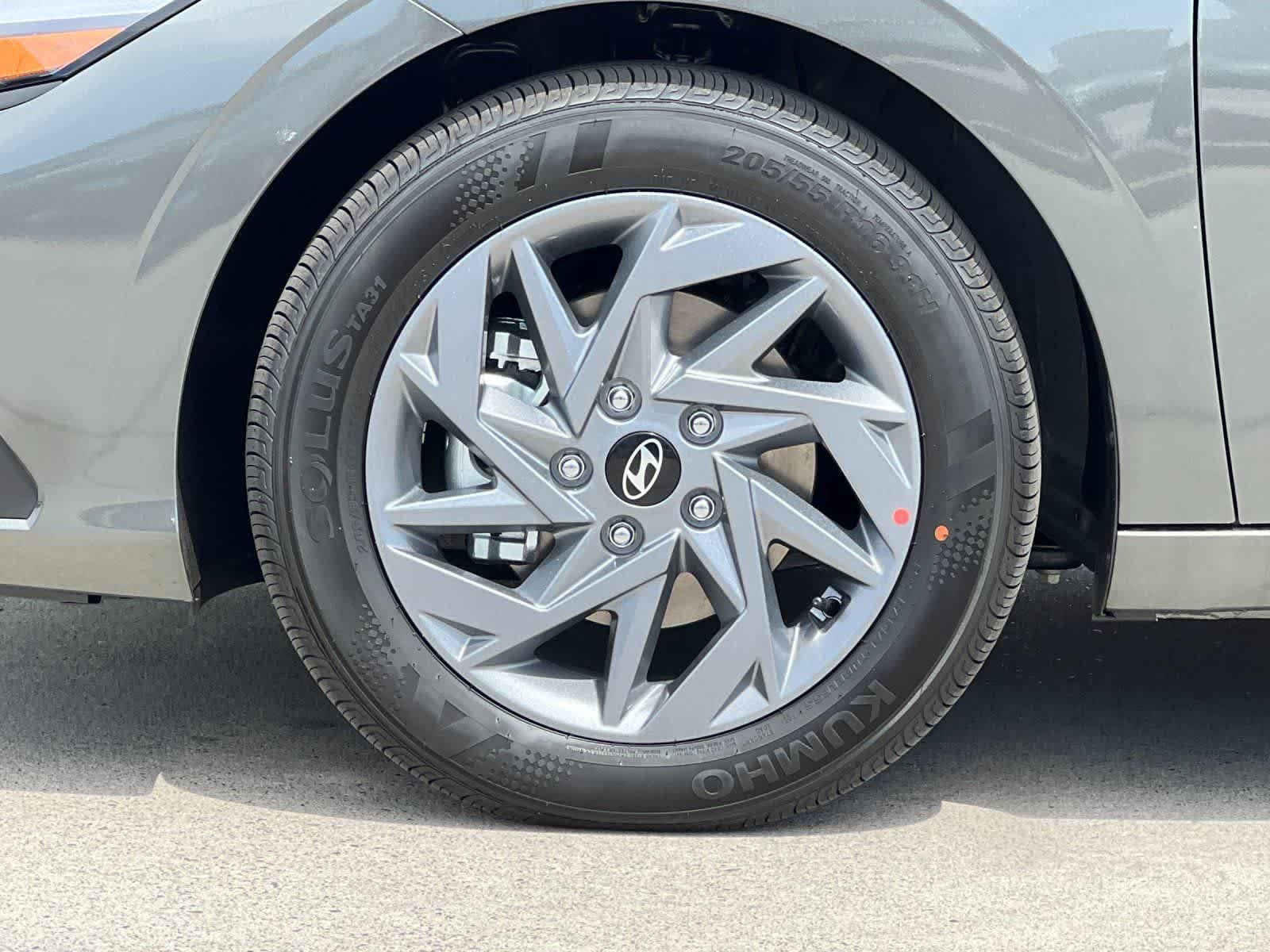 Thumbnail: 2026 Hyundai Elantra - 24