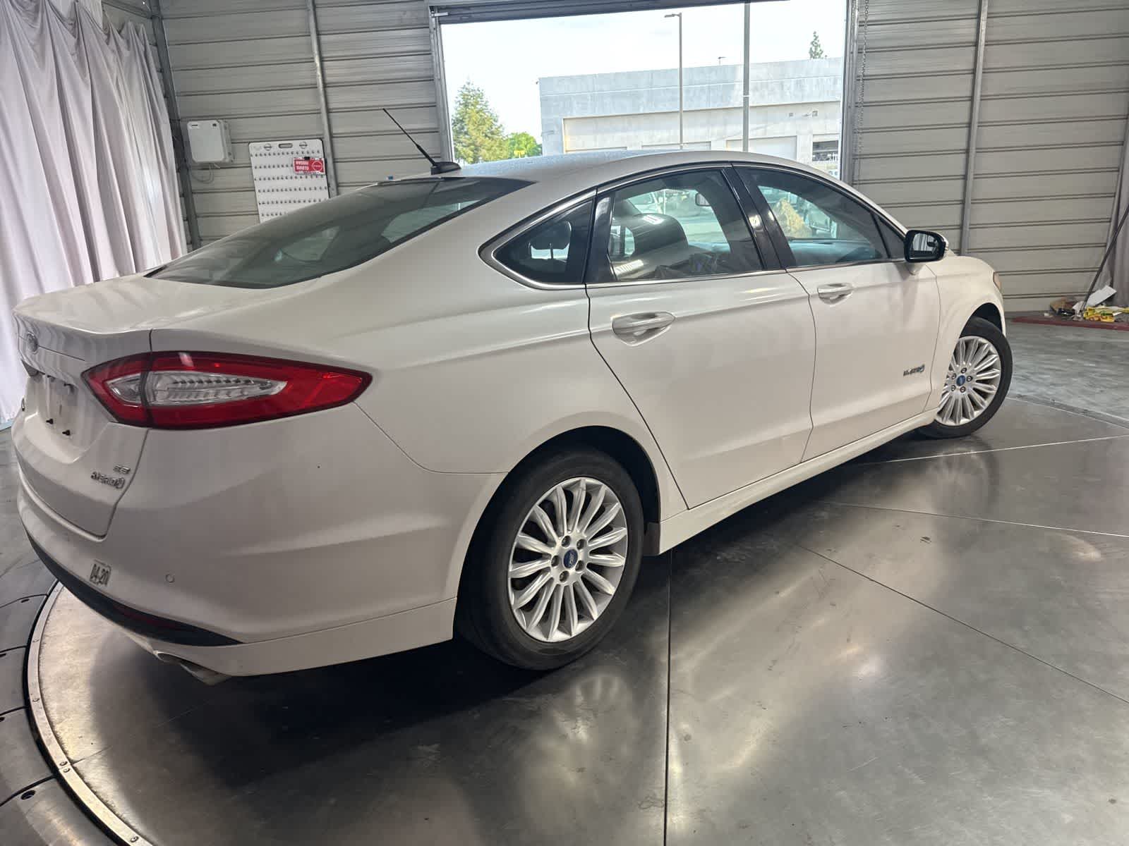 Thumbnail: 2013 Ford Fusion - 5