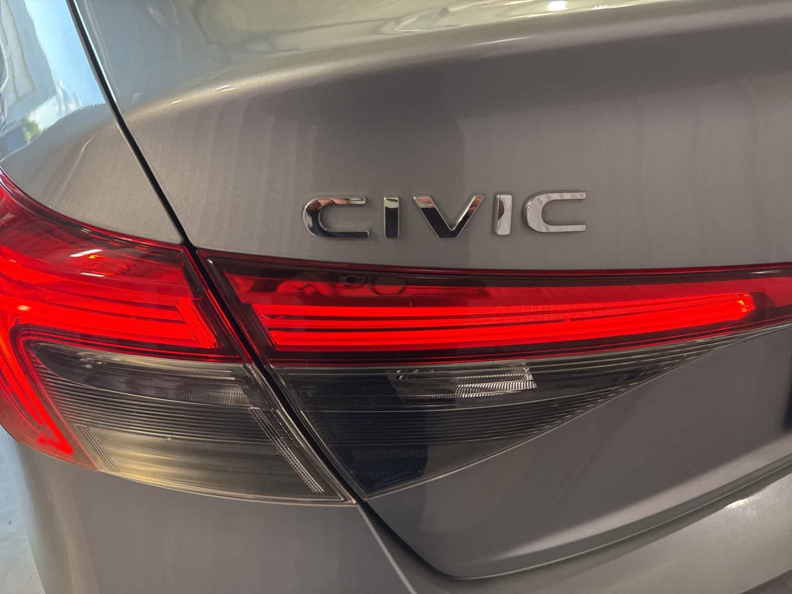 Thumbnail: 2023 Honda Civic - 10
