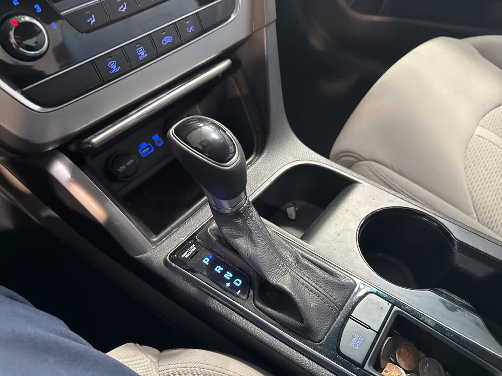 Thumbnail: 2015 Hyundai Sonata - 21