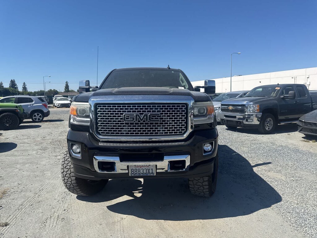 Used 2016 GMC Sierra 2500HD Denali Truck Crew Cab