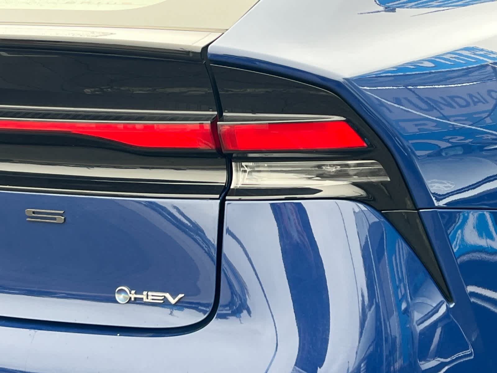 Thumbnail: 2024 Toyota Prius - 27