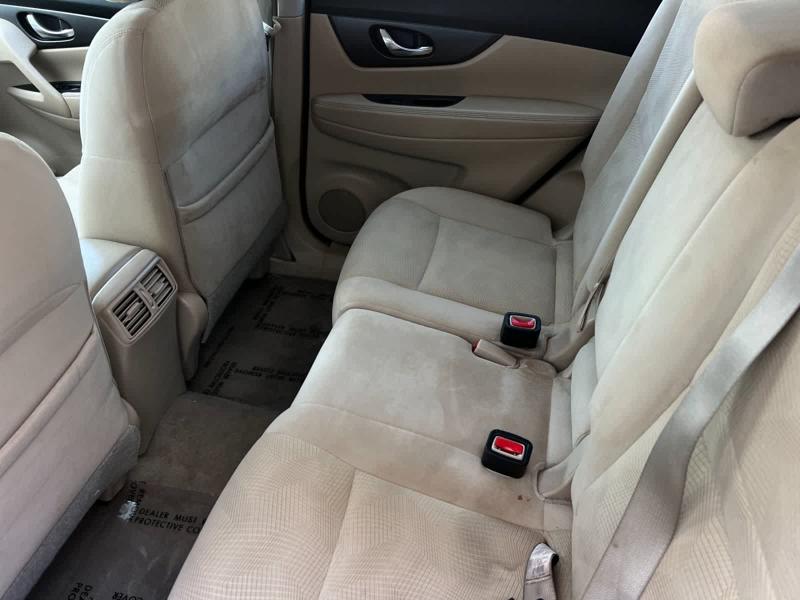 2015 Nissan Rogue S photo 4