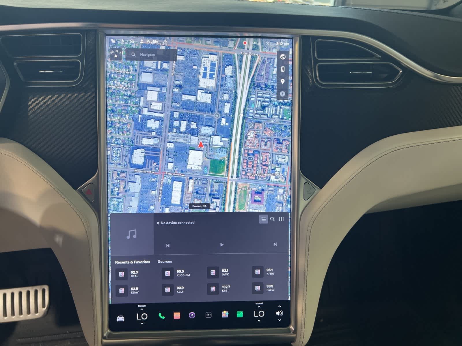 Thumbnail: 2017 Tesla Model X - 29