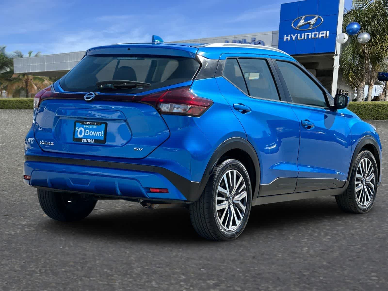 Thumbnail: 2021 Nissan Kicks - 3