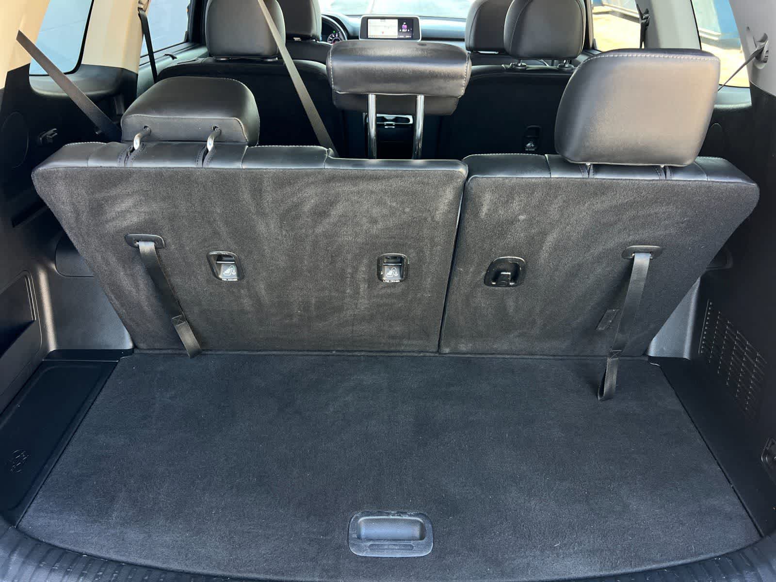 Thumbnail: 2022 Kia Telluride - 16