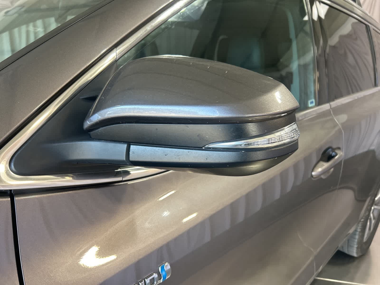 Thumbnail: 2019 Toyota Highlander - 18