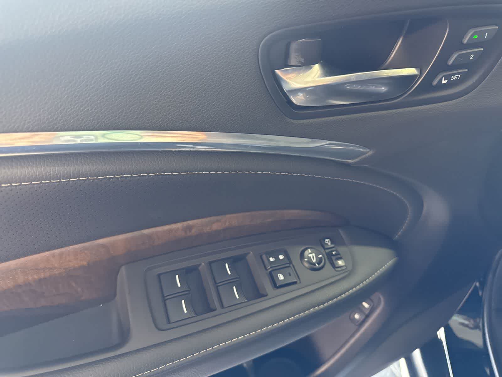 Thumbnail: 2020 Acura MDX - 18