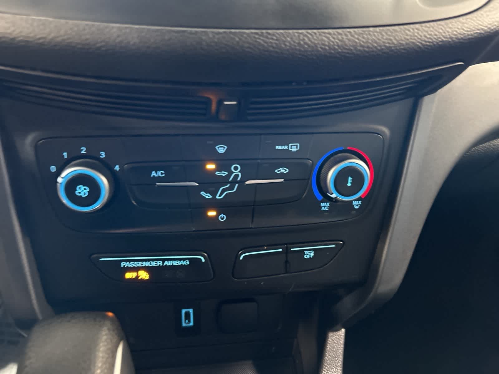 Thumbnail: 2019 Ford Escape - 27