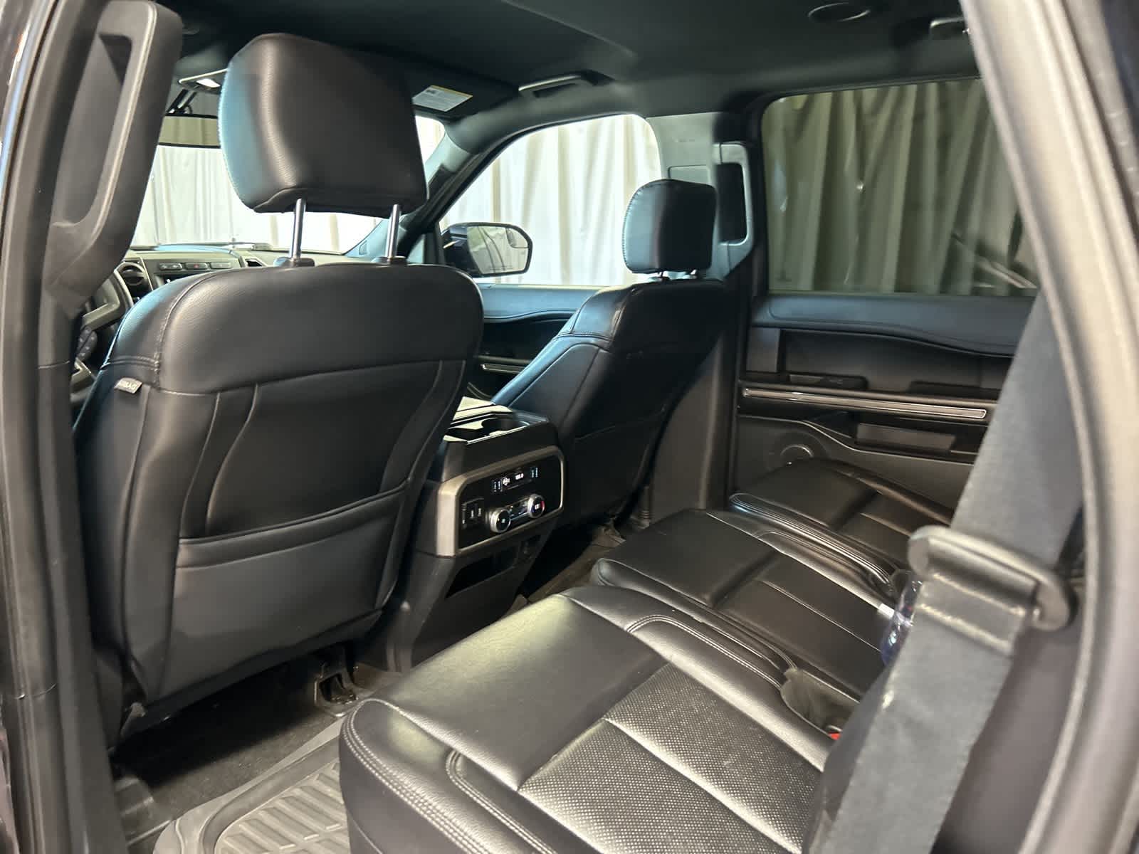 Thumbnail: 2019 Ford Expedition - 18