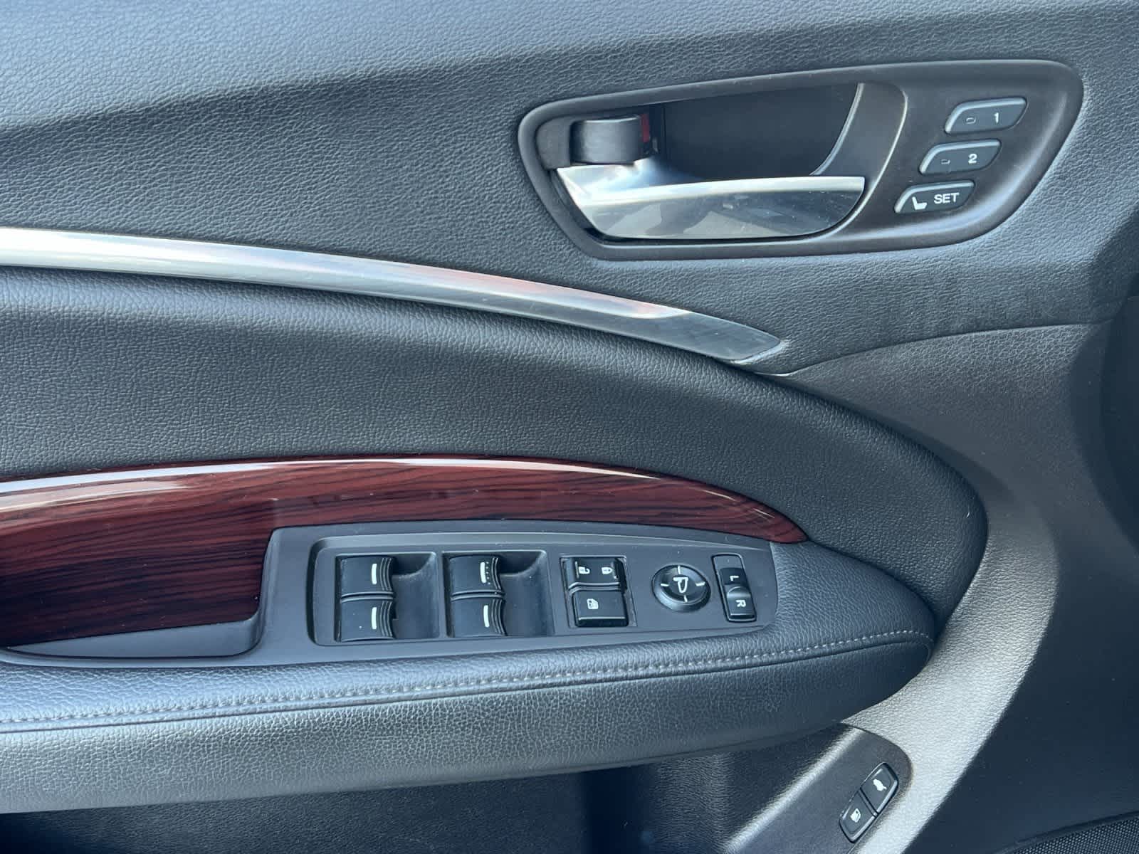 Thumbnail: 2016 Acura MDX - 13